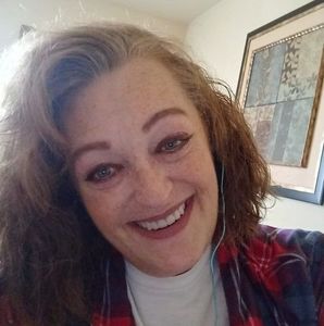 Meet your Posher, Heidi marie